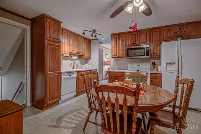 923 Beechmeadow Lane, Cincinnati, OH 45238 - Photo 7