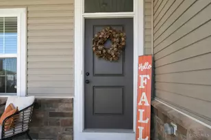 6038 Outlook Ct, Hamilton Township, OH 45152 - Photo 3