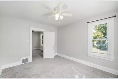 337 Rolef Avenue, Lockland, OH 45215 - Photo 9