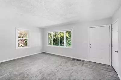 1091 Elda Lane, Cincinnati, OH 45224 - Photo 5
