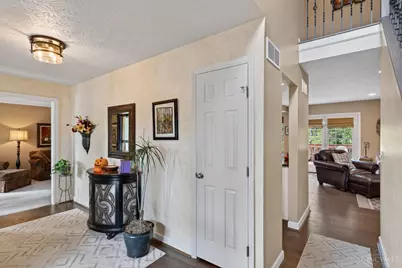 5170 Breckenridge Drive, Green Township, OH 45247 - Photo 9