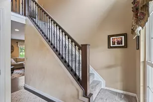 5170 Breckenridge Dr, Green Township, OH 45247 - Photo 11