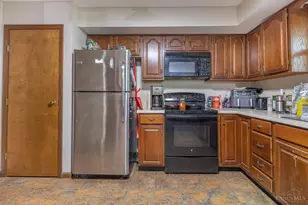 6174 S Shadow Hill Way, Miami Township, OH 45140 - Photo 9