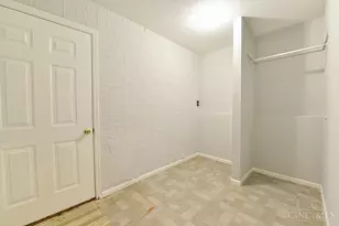 9926 Pinedale Dr, Colerain Township, OH 45231 - Photo 19