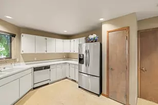 2458 Pond Run Ave, Anderson Township, OH 45244 - Photo 9