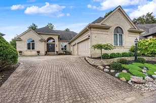 55 Pinehurst Pl, Springboro, OH 45066 - Photo 1