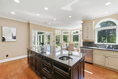 8575 Sleepy Hollow Drive, Indian Hill, OH 45243 - Photo 19