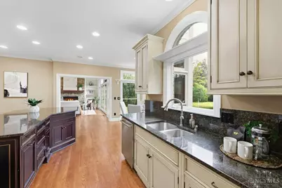 8575 Sleepy Hollow Drive, Indian Hill, OH 45243 - Photo 25
