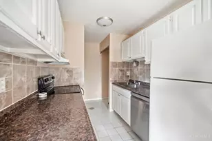 1058 E Crescentville Rd, West Chester, OH 45246 - Photo 9