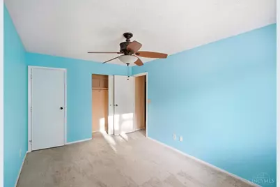 1058 E Crescentville Road, West Chester, OH 45246 - Photo 15