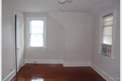 6813 Bramble Avenue, Columbia Township, OH 45227 - Photo 9