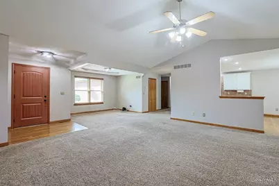 5984 Tyler Point Drive, Fairfield, OH 45011 - Photo 7