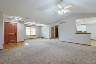 5984 Tyler Point Dr, Fairfield Township, OH 45011 - Photo 7