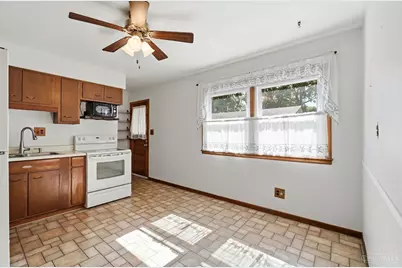 833 Magie Avenue, Fairfield, OH 45014 - Photo 7