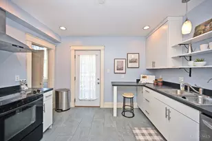 5604 Arnsby Pl, Cincinnati, OH 45227 - Photo 13