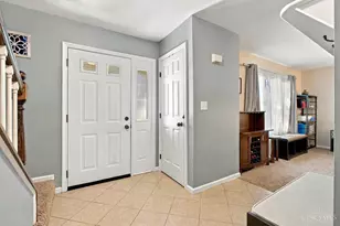 407 Pebble Ct, Englewood, OH 45322 - Photo 3