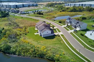 5307 Greenview Ln, Turtle Creek Township, OH 45036 - Photo 11
