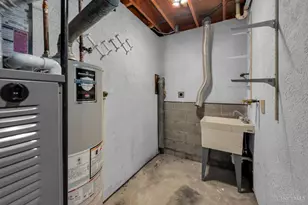 6826 Parkland Ave, Cincinnati, OH 45233 - Photo 27