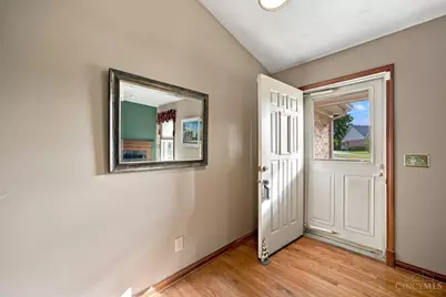 5460 Lakefront Drive, Cincinnati, OH 45247 - Photo 5