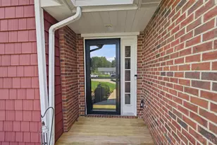 927 Golden Meadows Ct, Trenton, OH 45050 - Photo 3