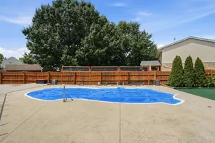 927 Golden Meadows Ct, Trenton, OH 45050 - Photo 31
