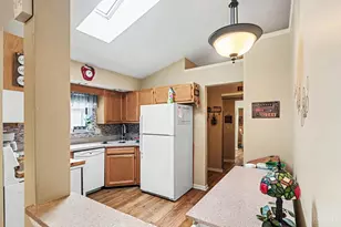 1186 Lamplighter Way, Union Township, OH 45245 - Photo 7