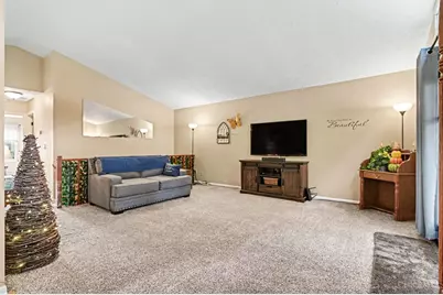 1186 Lamplighter Way, Union Township, OH 45245 - Photo 5
