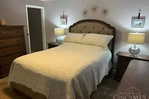 9741 Bunker Hill Ln, Montgomery, OH 45242 - Photo 9
