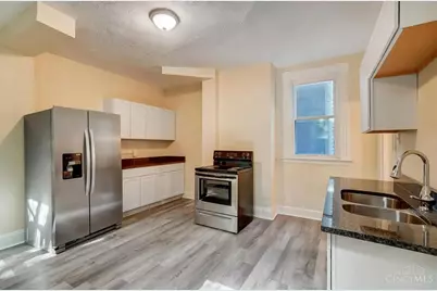 758 Straight Street, Cincinnati, OH 45214 - Photo 5
