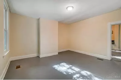 758 Straight Street, Cincinnati, OH 45214 - Photo 3