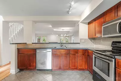 927 Auburnview Drive, Cincinnati, OH 45206 - Photo 9
