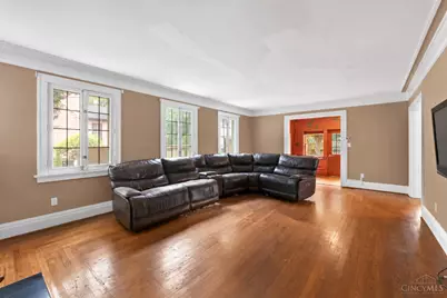 3551 Holly Ln, Cincinnati, OH 45208 - Photo 9