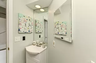 18 Greenhouse Ln, Cincinnati, OH 45209 - Photo 41