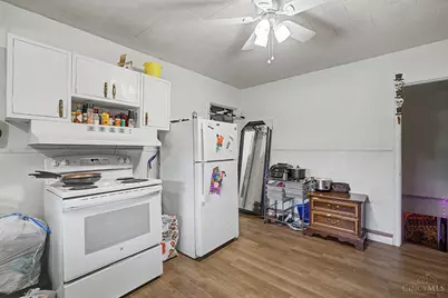 8802 Pine Road, Cincinnati, OH 45242 - Photo 9