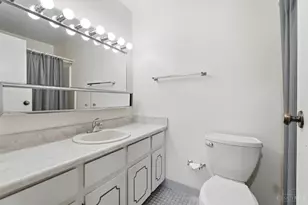 5207 S Eaglesnest Dr, Green Township, OH 45248 - Photo 17