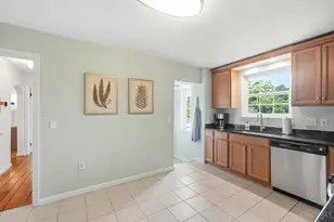3201 Grischy Ln, Cincinnati, OH 45208 - Photo 9