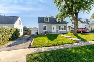 2014 W Bataan Dr, Kettering, OH 45420 - Photo 1