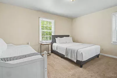 5694 Euclid Road, Columbia Township, OH 45236 - Photo 21