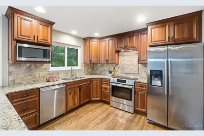 9110 Willow Creek Drive, Loveland, OH 45140 - Photo 15