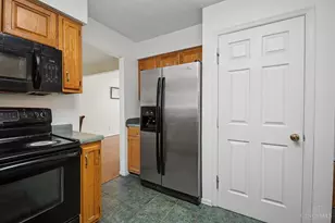 2082 Crest Rd, Forest Park, OH 45240 - Photo 15