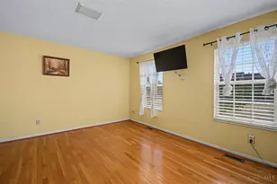 2082 Crest Rd, Forest Park, OH 45240 - Photo 9