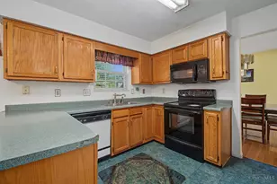 2082 Crest Rd, Forest Park, OH 45240 - Photo 13