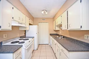 9450 Haddington Ct, Colerain Township, OH 45251 - Photo 9