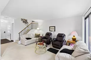 9831 Timbers Dr, Blue Ash, OH 45242 - Photo 7