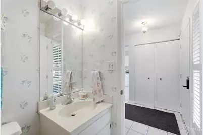 9831 Timbers Drive, Blue Ash, OH 45242 - Photo 15