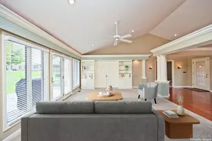 1222 Deerfield Cir, Hamilton, OH 45013 - Photo 15