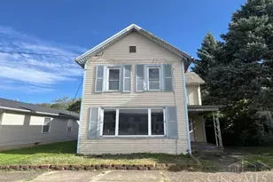 132 N River St, Franklin, OH 45005 - Photo 1