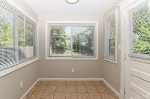 1946 Hewitt Ave, Cincinnati, OH 45207 - Photo 13