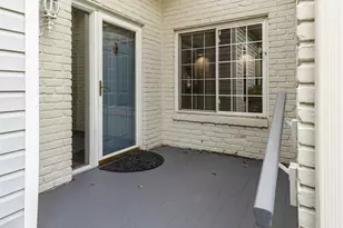 12152 Peak Dr, Springdale, OH 45246 - Photo 5