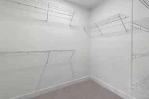 3647 Woodford Rd, Cincinnati, OH 45213 - Photo 25